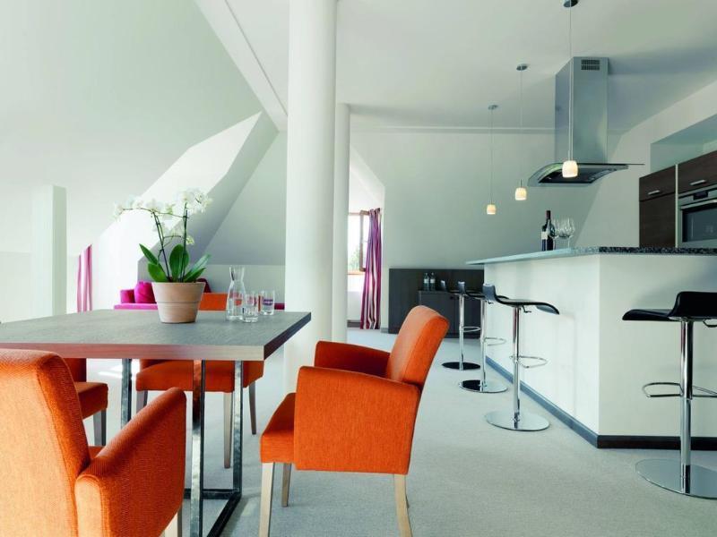 Schlosshotel Kitzbuehel A-Rosa Collection Εξωτερικό φωτογραφία Interior of a penthouse apartment